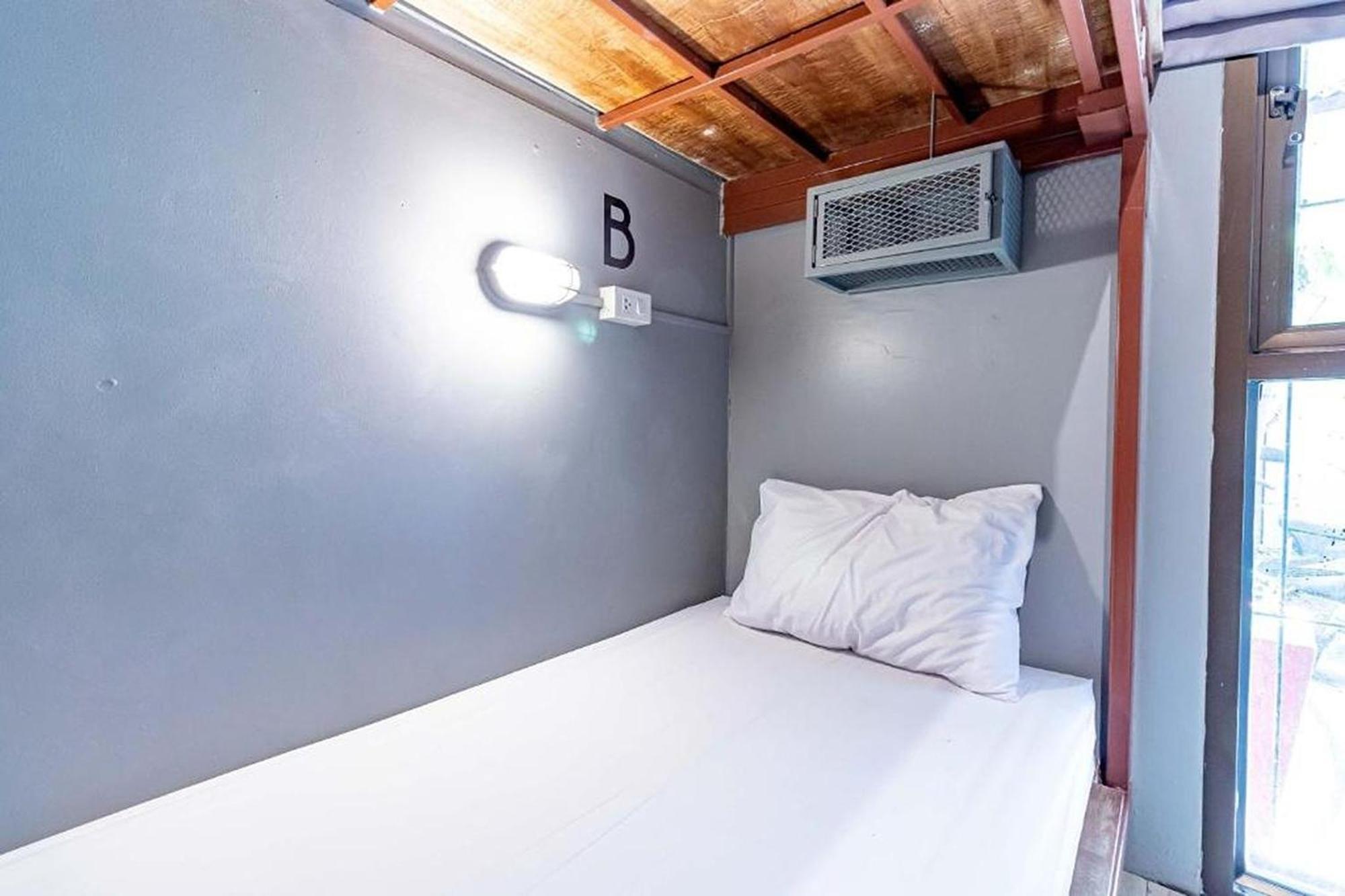 Loftel 22 Hostel Bangkok Buitenkant foto