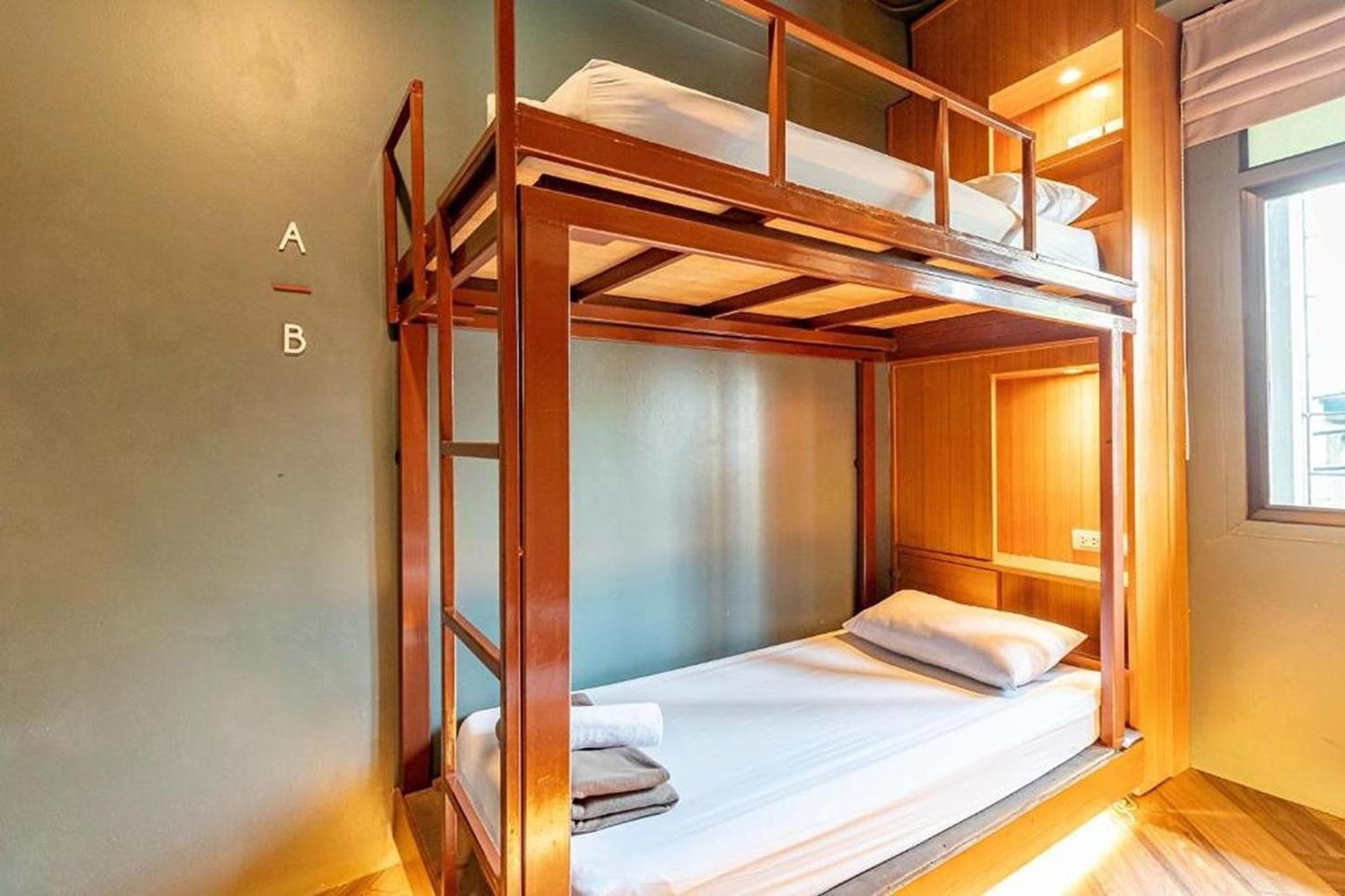 Loftel 22 Hostel Bangkok Buitenkant foto