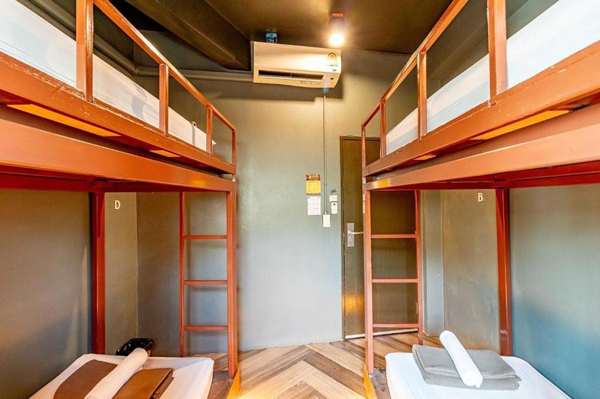 Loftel 22 Hostel Bangkok Buitenkant foto